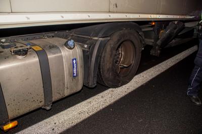 Rutesheim: Schwerer Unfall auf der A8 mit drei leicht Verletzten.